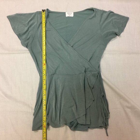 Sienna Sky Gray Women's Shirt Medium - Picture 7 of 7